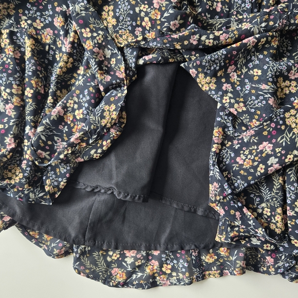 Forever 21 Ditsy Floral Back Cutout Peasant Sleeve Mini Dress - Picture 8 of 13